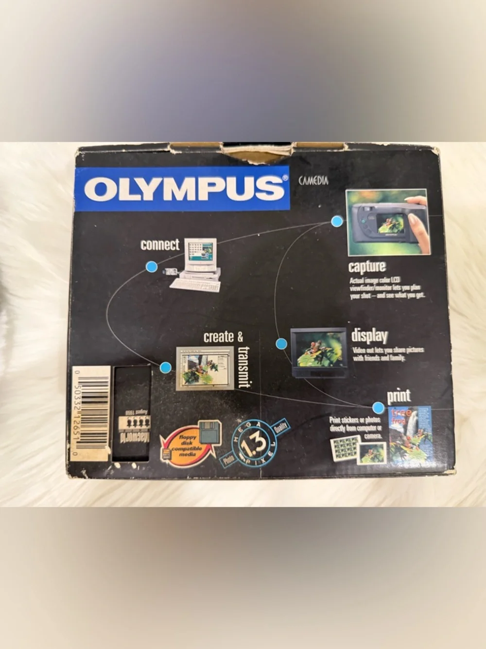 Olympus Camedia D-340R Silver Point-and-Shoot Digital Camera with Accessories
